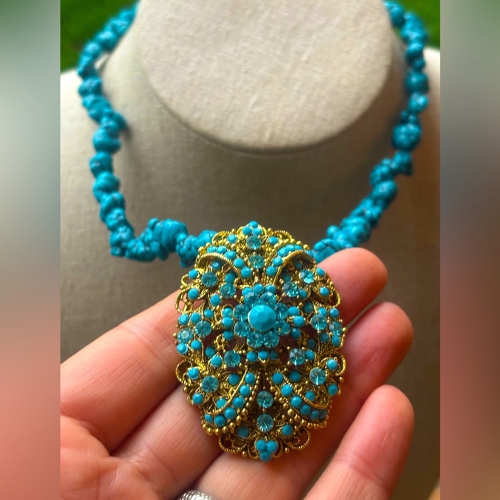 💙 RARE 1928 Designer Turquoise Blue Stone Statement Necklace • Crystal Medallion